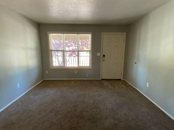 1401 W Chestnut Ave #9