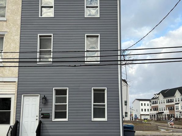 11 W Front St, Bridgeport, PA 19405