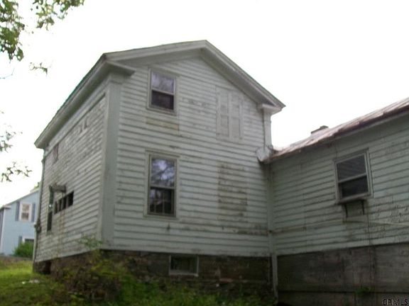 3rd image of 1335 State Route 30a