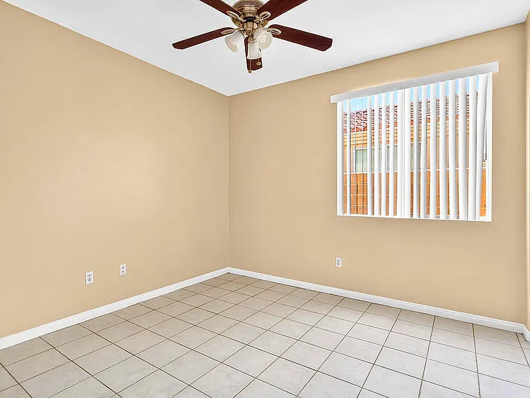 42217 Whisper Rock St — Photo 16
