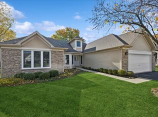 5249 Elliott Dr, Hoffman Estates, IL 60192