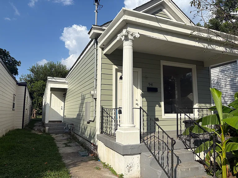 941 Samuel St — Photo 13