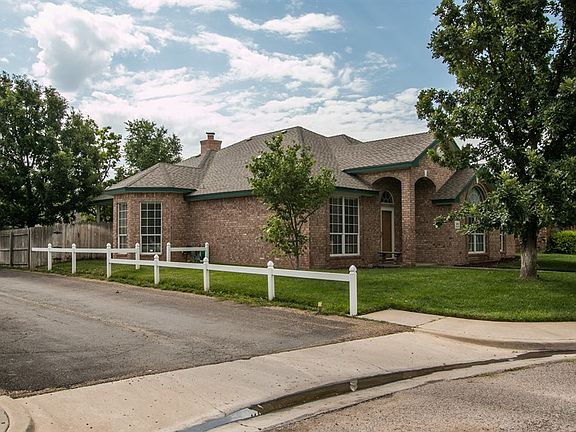 2nd image of 5603 Foxcroft Dr