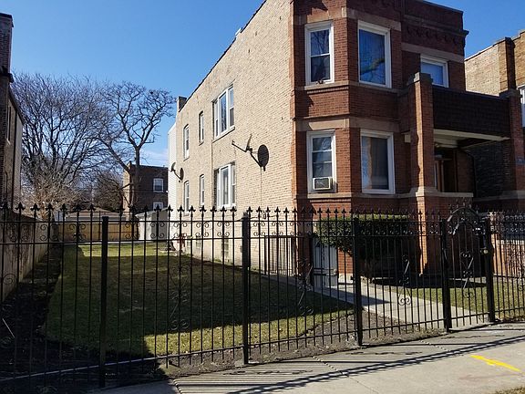 2nd image of 1434 N Lorel Ave