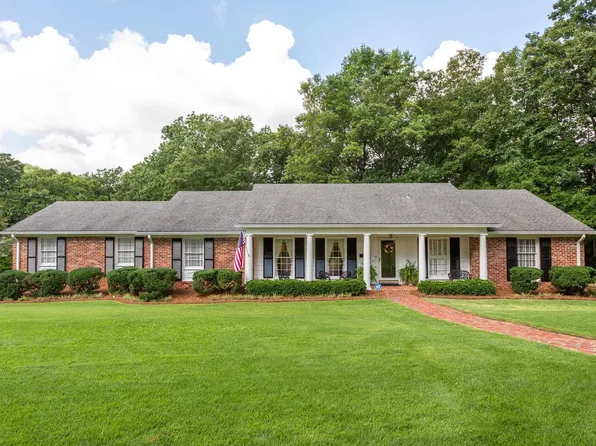 5 Diana Hills Rd, Anniston, AL 36207
