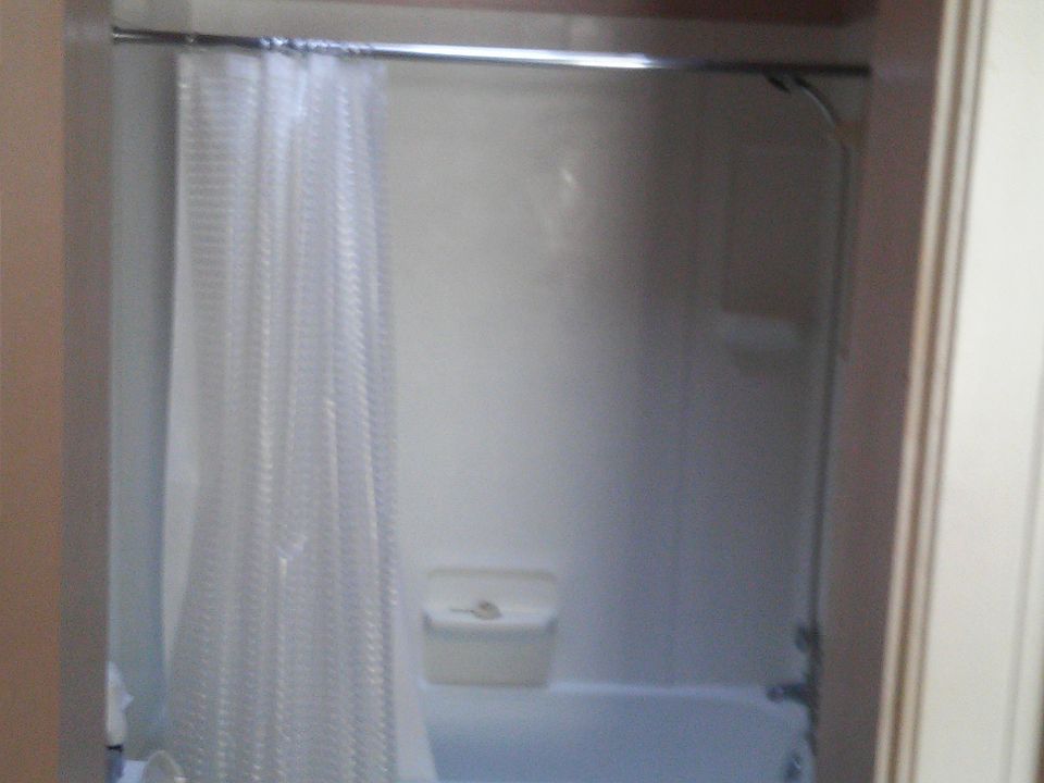 2nd image of 128 E Bloomington St