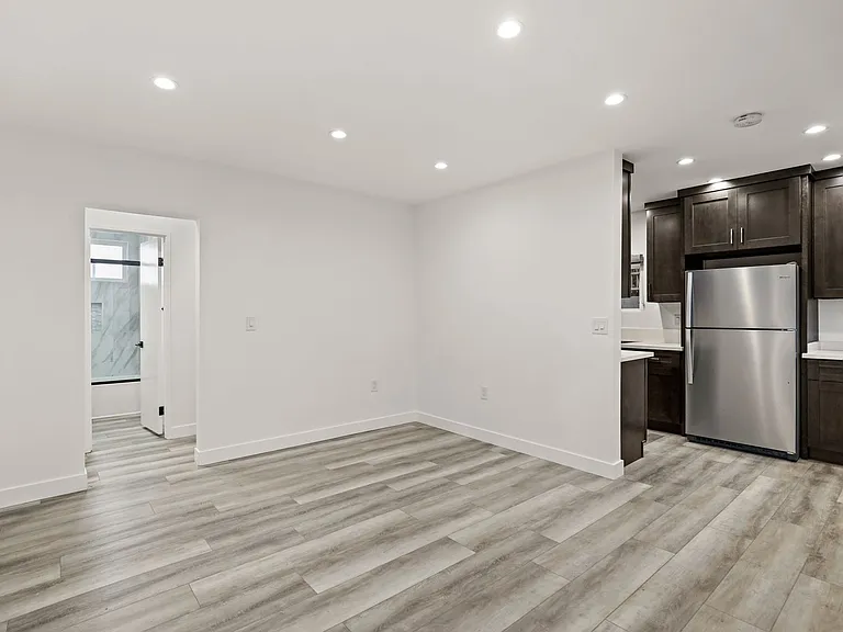 410 Lucas Ave — Photo 27