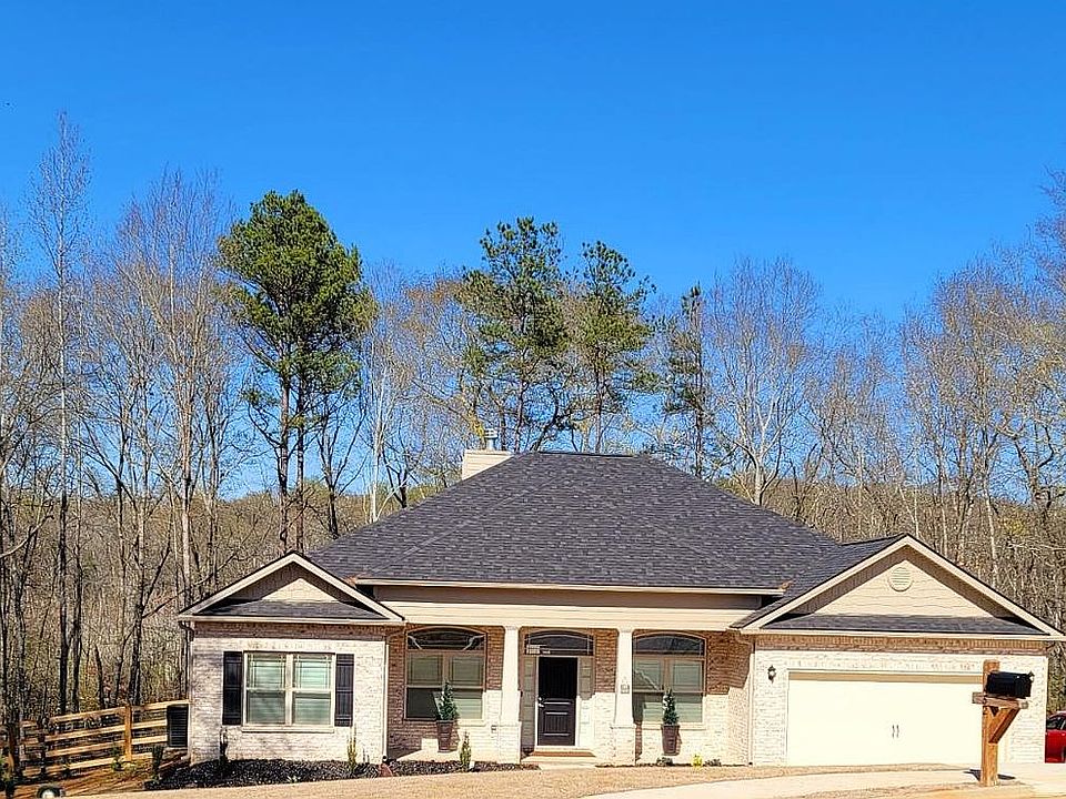 1st image of 452 River Mansion Dr