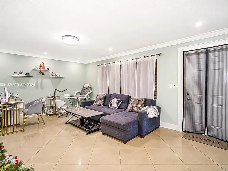 1457 Atlantic Shores Blvd #1 — Photo 4