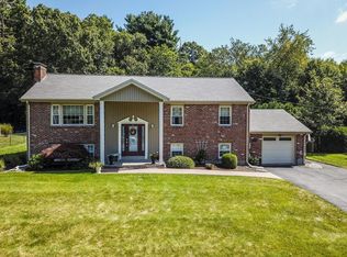 12 Stanford Rd, Franklin, MA 02038