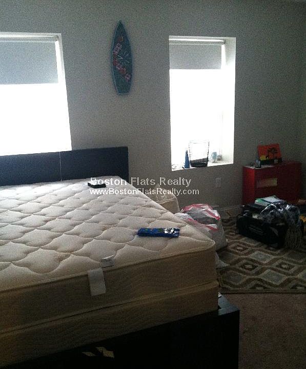 2nd image of 894 Huntington Ave #B3
