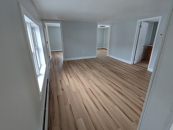 4th image of 1992 Fair Rd #2