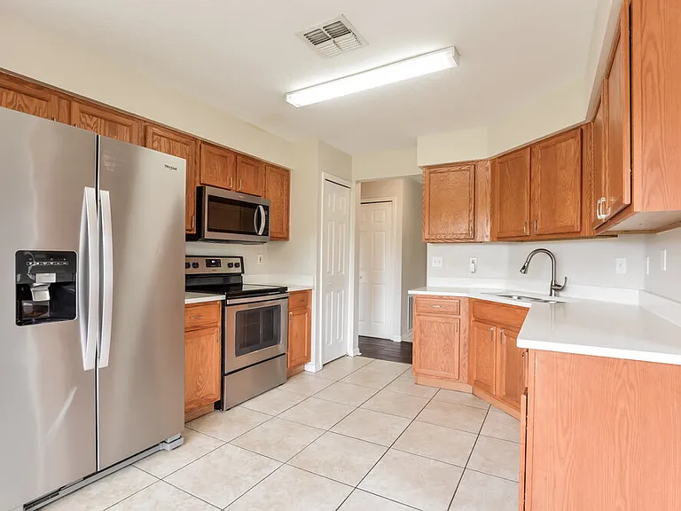 13318 Caspian Ln — Photo 6