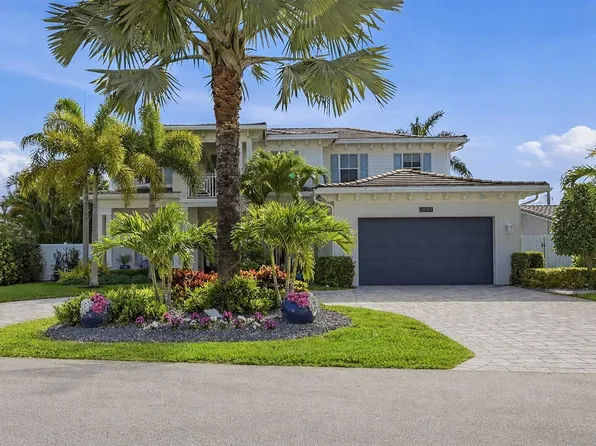 2840 NE 22nd Avenue, Lighthouse Point, FL 33064