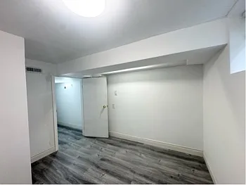319 William Forster Road Markham — Photo 2