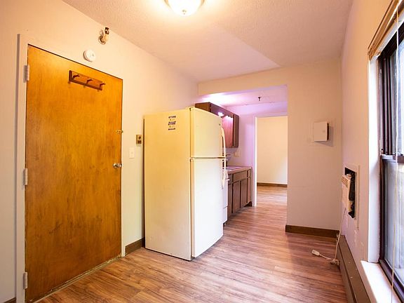 5th image of 200 S Wooster Ave APT J
