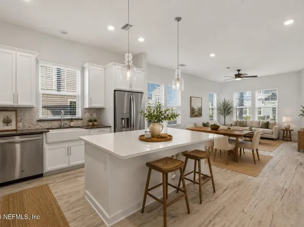 11306 BARRIER BEACH Place, Jacksonville, FL 32256