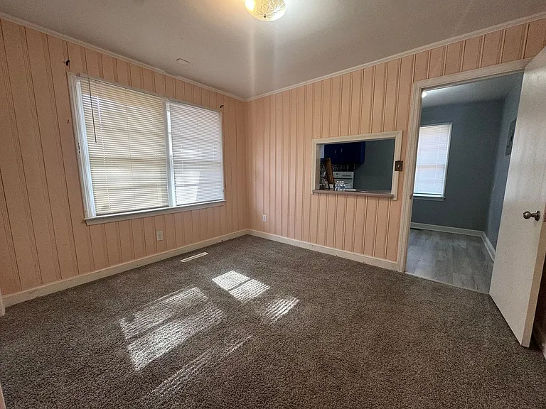 302 Brookwood Ave — Photo 5