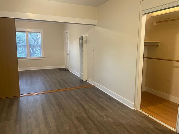 4th image of 540 Golden Ave