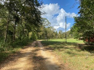 23 Brick Quarters River Rd, Natchez, MS 39120