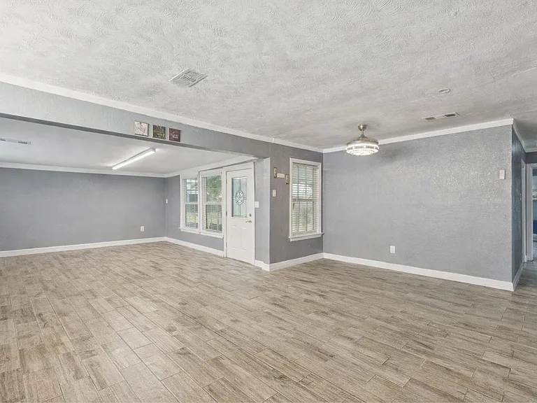 105 Pompano Ave — Photo 7