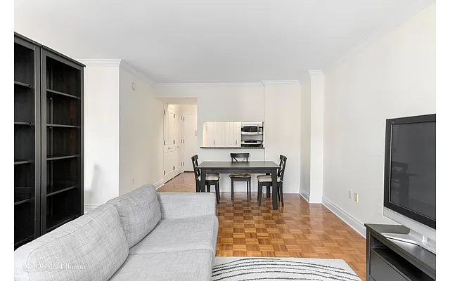 Rented by Douglas Elliman | media 10