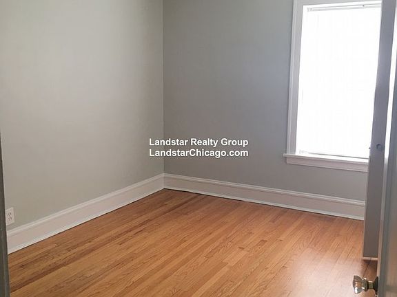 2nd image of 1540 W Albion Ave #2E