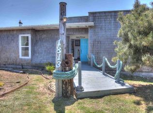 1813 NW Dolphin Ln, Waldport, OR 97394
