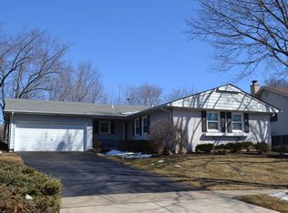 3 Whitehall Ct, Buffalo Grove, IL 60089