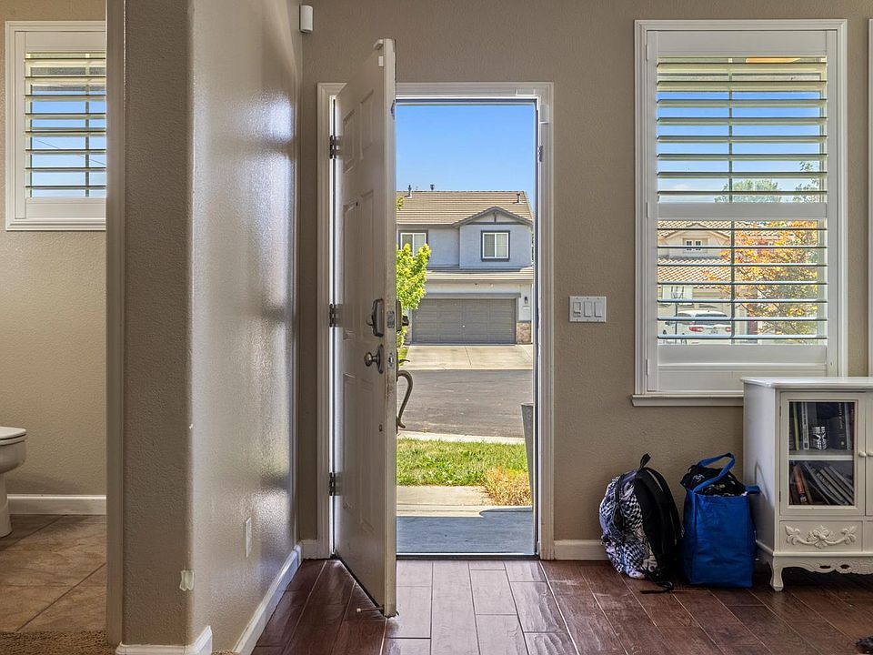 5323 Saint Elmo Ct, Riverbank, CA 95367 | MLS #226118845 | Zillow