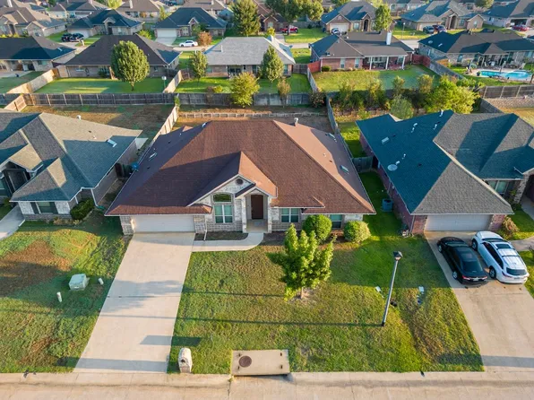 19494 Sara Ln, Flint, TX 75762