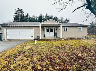 550 Grange Hall Rd, Ortonville, MI 48462
