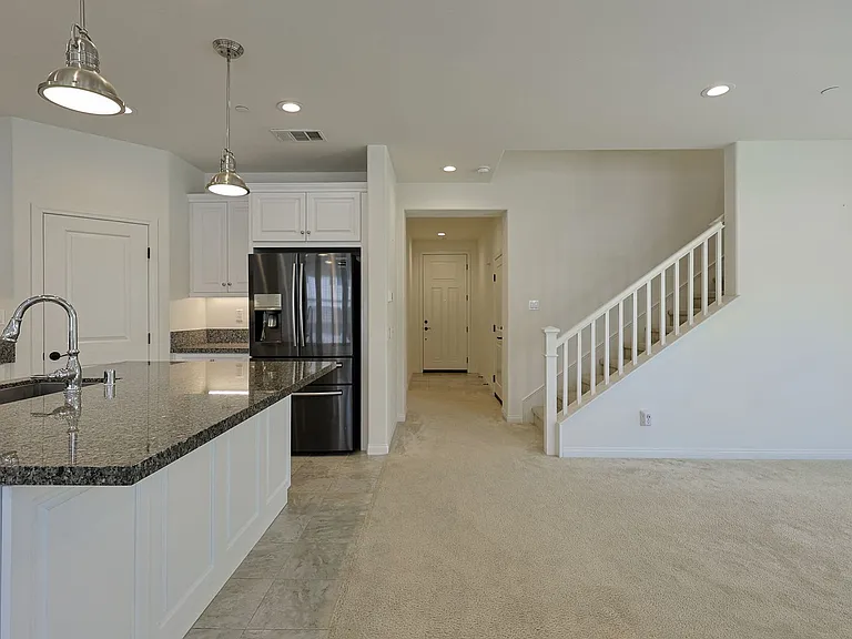 1098 Camino Levante — Photo 7