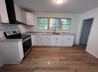 1218 NE 21st St, Winston Salem, NC 27105