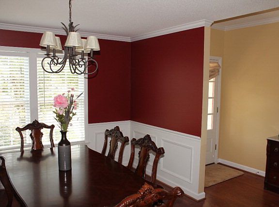 4th image of 215 Redbird Pl