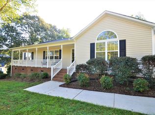 122 Forest Ln, Garner, NC 27529