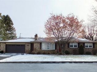 2552 Park View Rd, Slatington, PA 18080