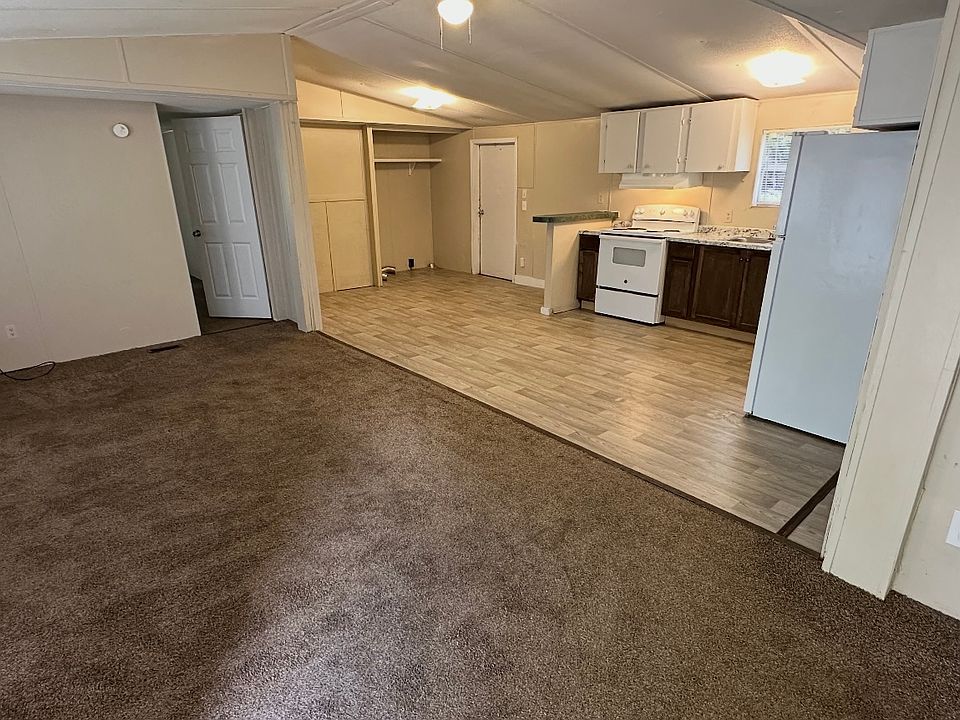2nd image of 113 Tara Beth Ln