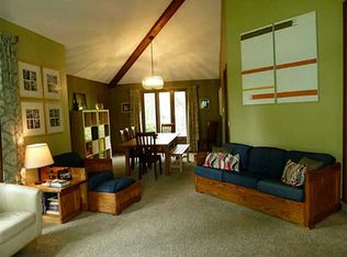 685 S Ridge Dr, Perrysburg, OH 43551