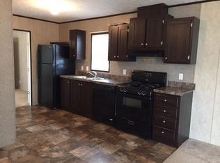 273 Red Oak Dr, Coopersville, MI 49404
