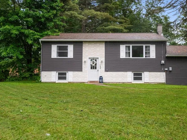 155 Woodcrest Circle, Milton, VT 05468