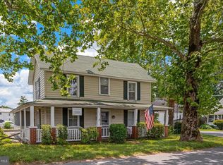 120 Boundary St, Colonial Beach, VA 22443