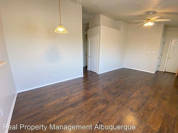 5th image of 10416 Mesa Sunset Ave SW