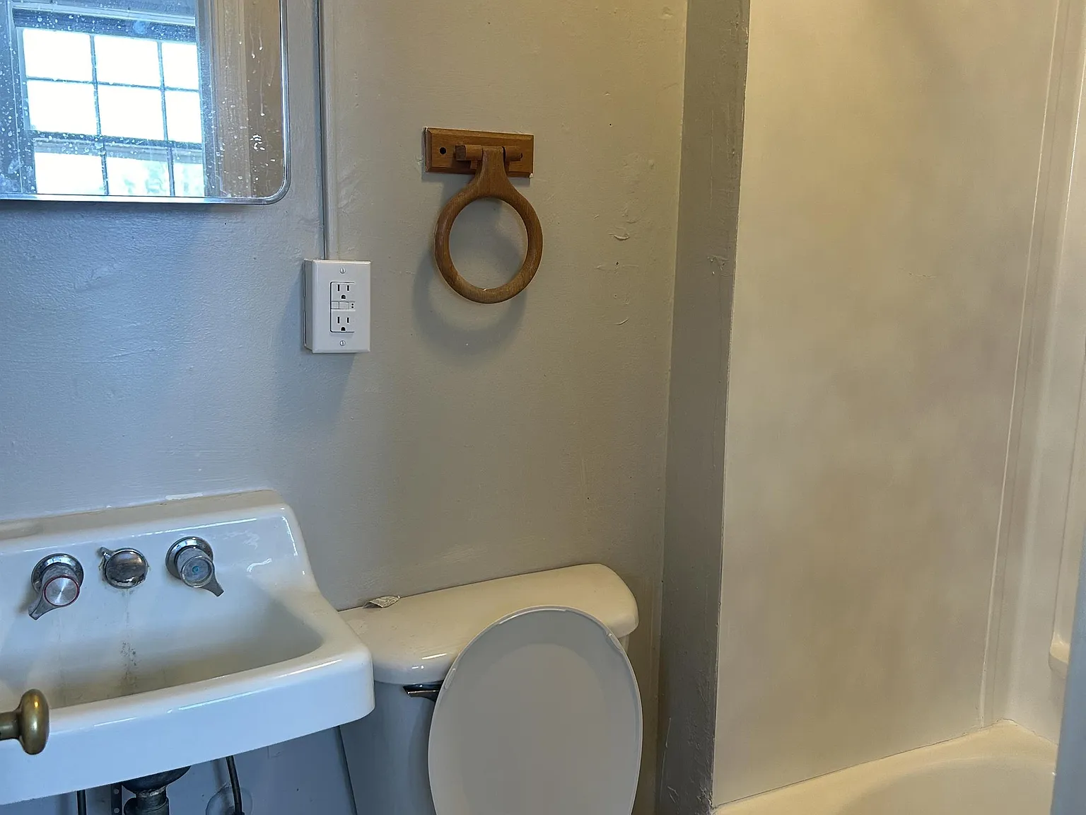 400 North Loudoun Street - 3C — Photo 3