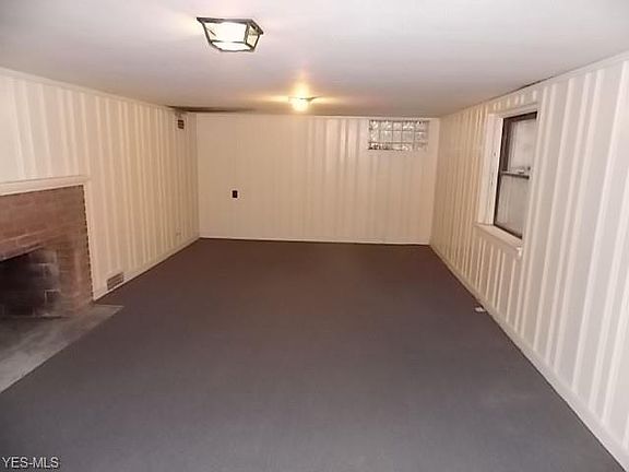 3rd image of 20006 Scottsdale Blvd