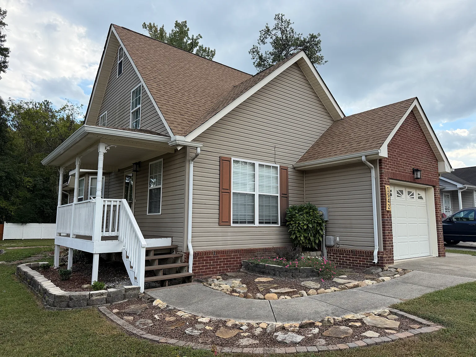 3 bed, 1568 sqft, $2,000 — Photo 1