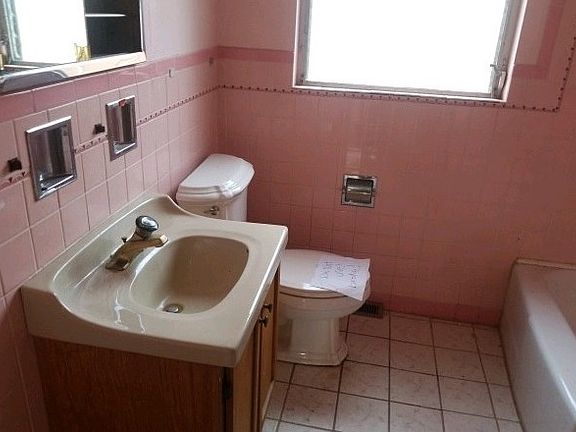 4th image of 2232 Summerdale Dr