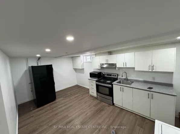 19 Poplar Cres, London, ON N6E 2N3