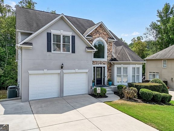 3rd image of 575 Morning Creek Ln