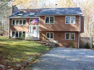 123 Hammet Rd, Coventry, RI 02816